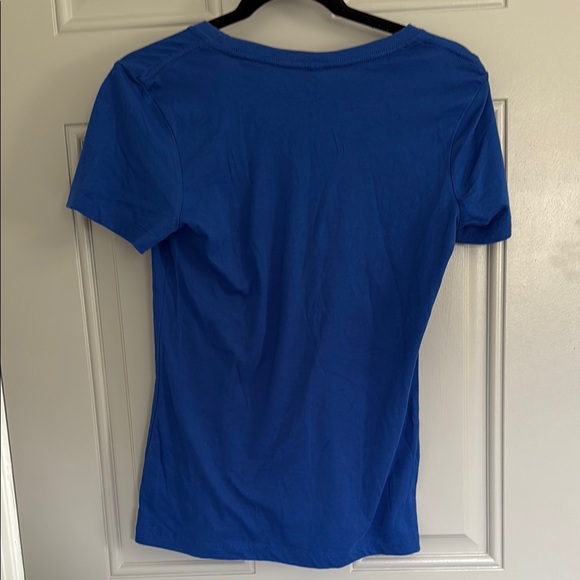 Blue Chicago Cubs 'Raise the Flag' T-Shirt - Picture 4 of 4